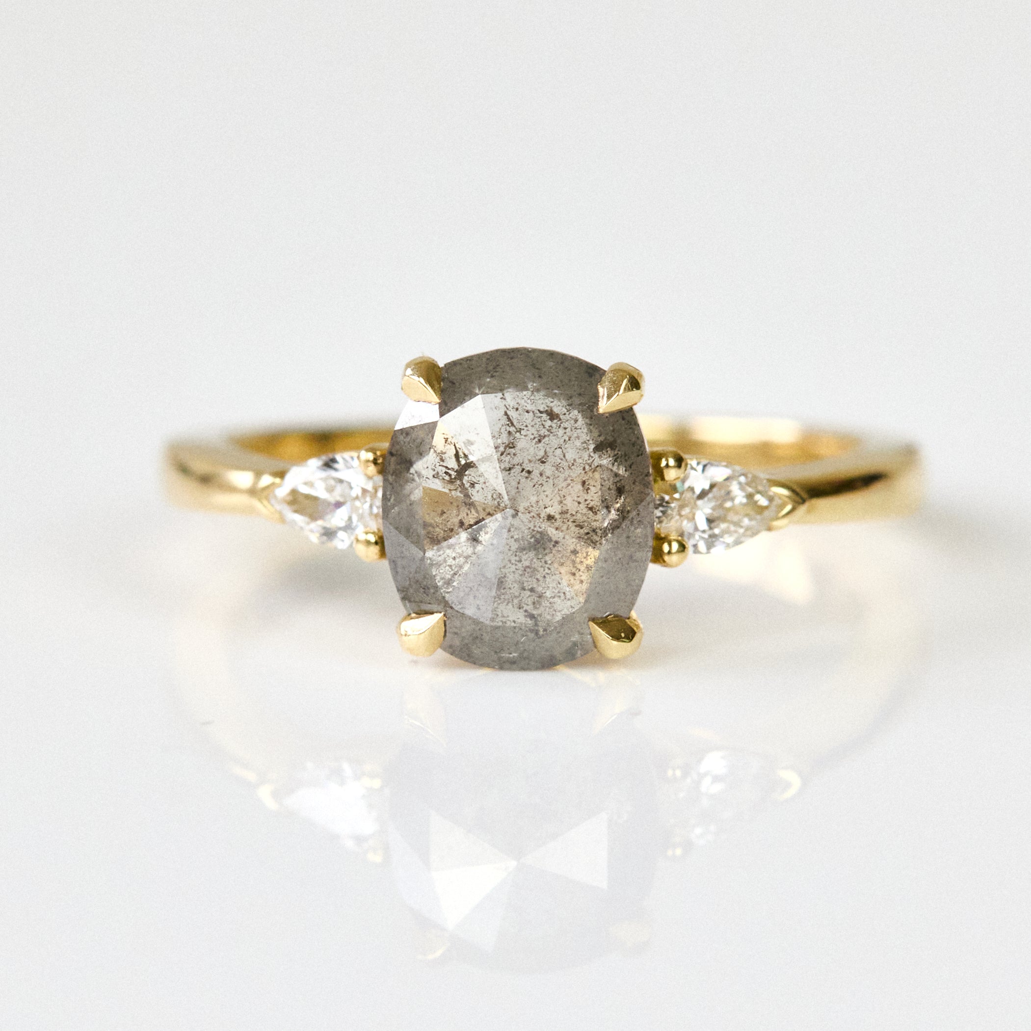 Custom engagement rings